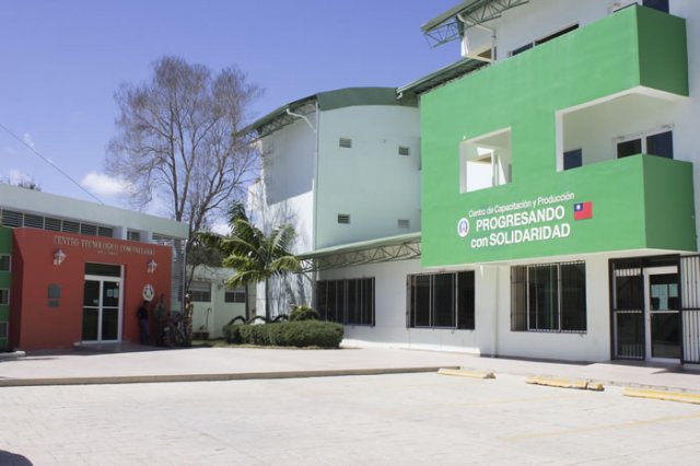 Talleres en Boca Chica 6 de marzo