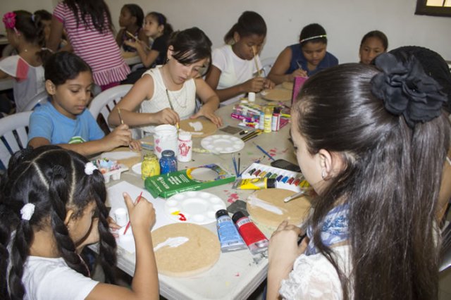 Talleres en Centro Cultural Mirador 8 de marzo