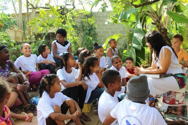 Workshops were organized at the Frailes community center and the Loyola School in Santo Domingo