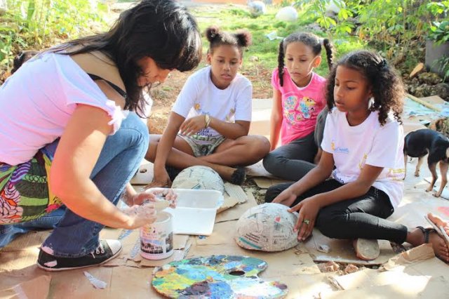 Workshops were organized at the Frailes community center and the Loyola School in Santo Domingo