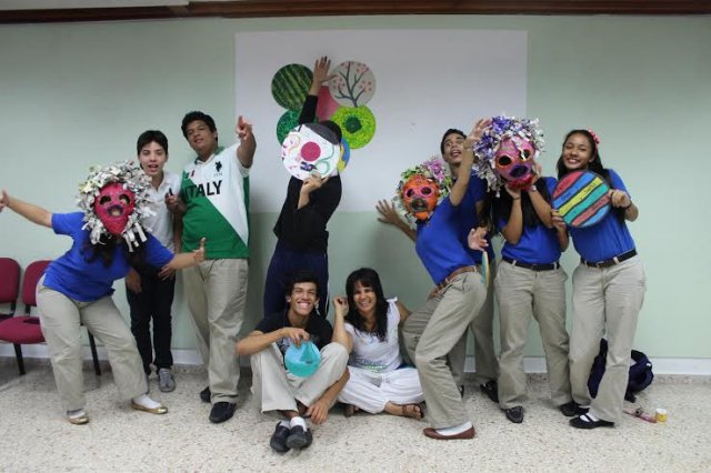 Workshops were organized at the Frailes community center and the Loyola School in Santo Domingo