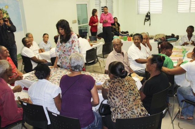 Recycled Art Workshop at Centro Tecnologico Comunitario de Capotillo