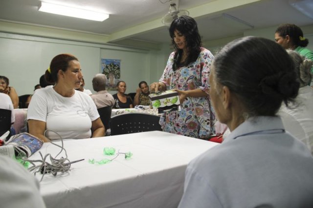 Recycled Art Workshop at Centro Tecnologico Comunitario de Capotillo