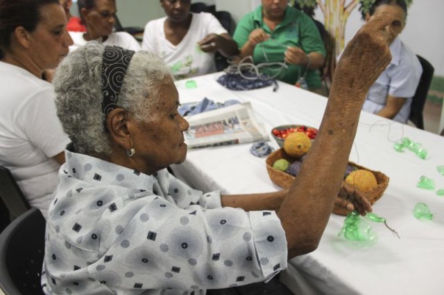 Recycled Art Workshop at Centro Tecnologico Comunitario de Capotillo