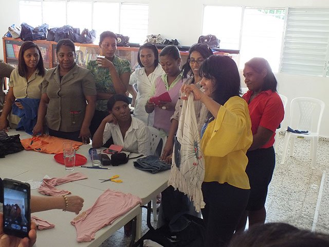 Art Workshop at Tzu Chi School, La Romana